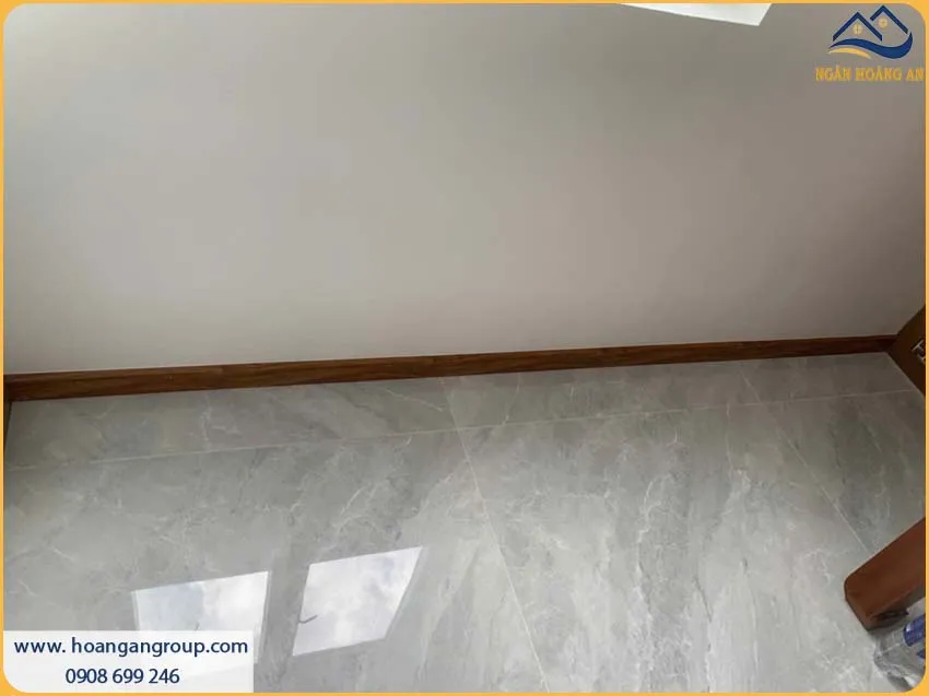 Phào Len Chân Tường Nhựa PVC Giả Gỗ Charmwood PVC753 Cao 75mm